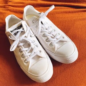 White Converse Counter Climate Water Repel…
